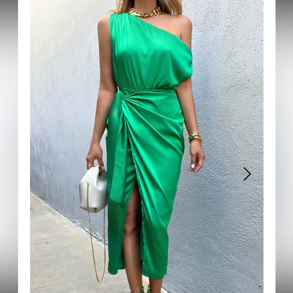 RUNAWAY THE LABEL - CHARISMA MIDI DRESS - EMERALD